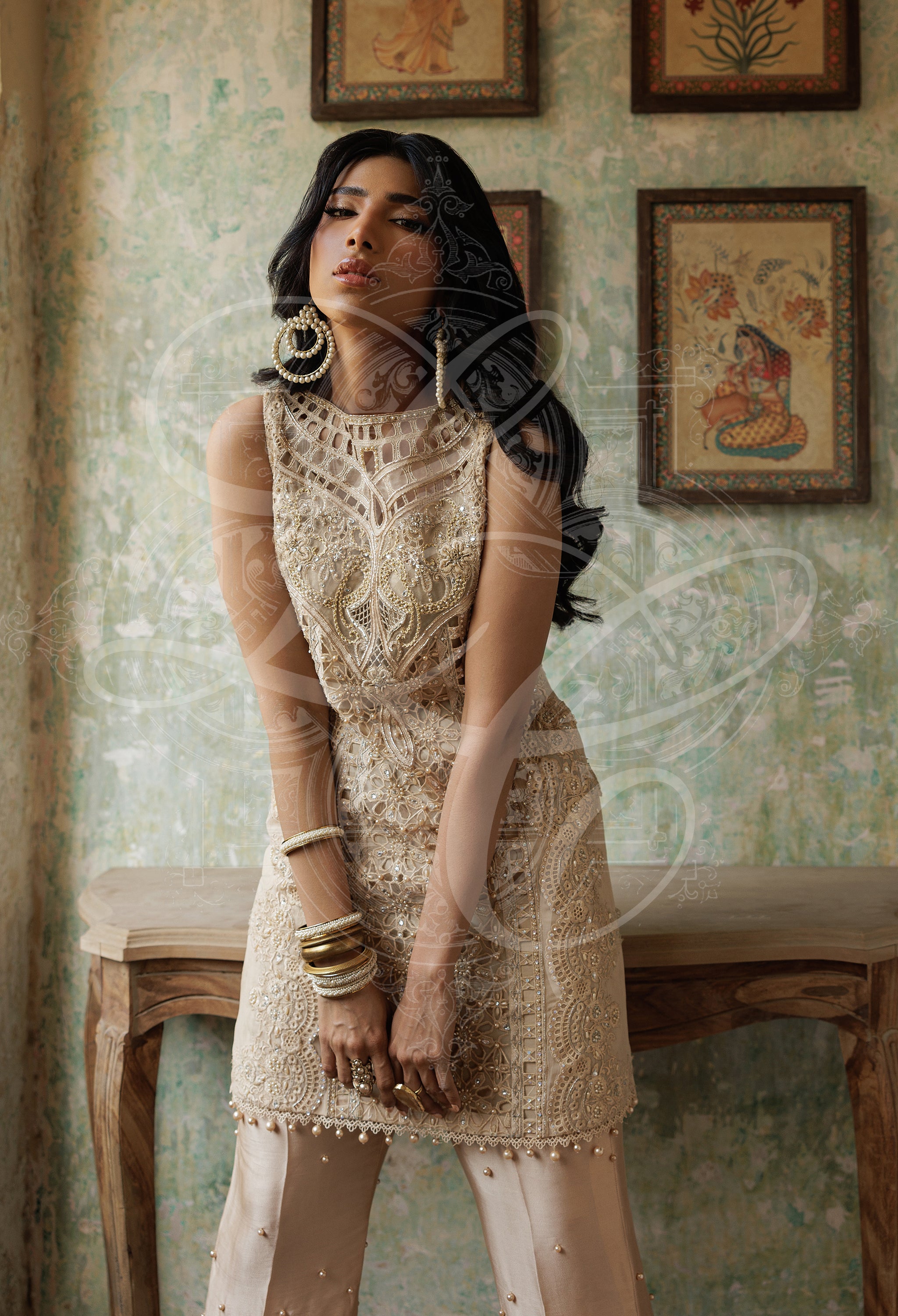 SAHAR - Cutwork short tunic with pearl Chan Pants