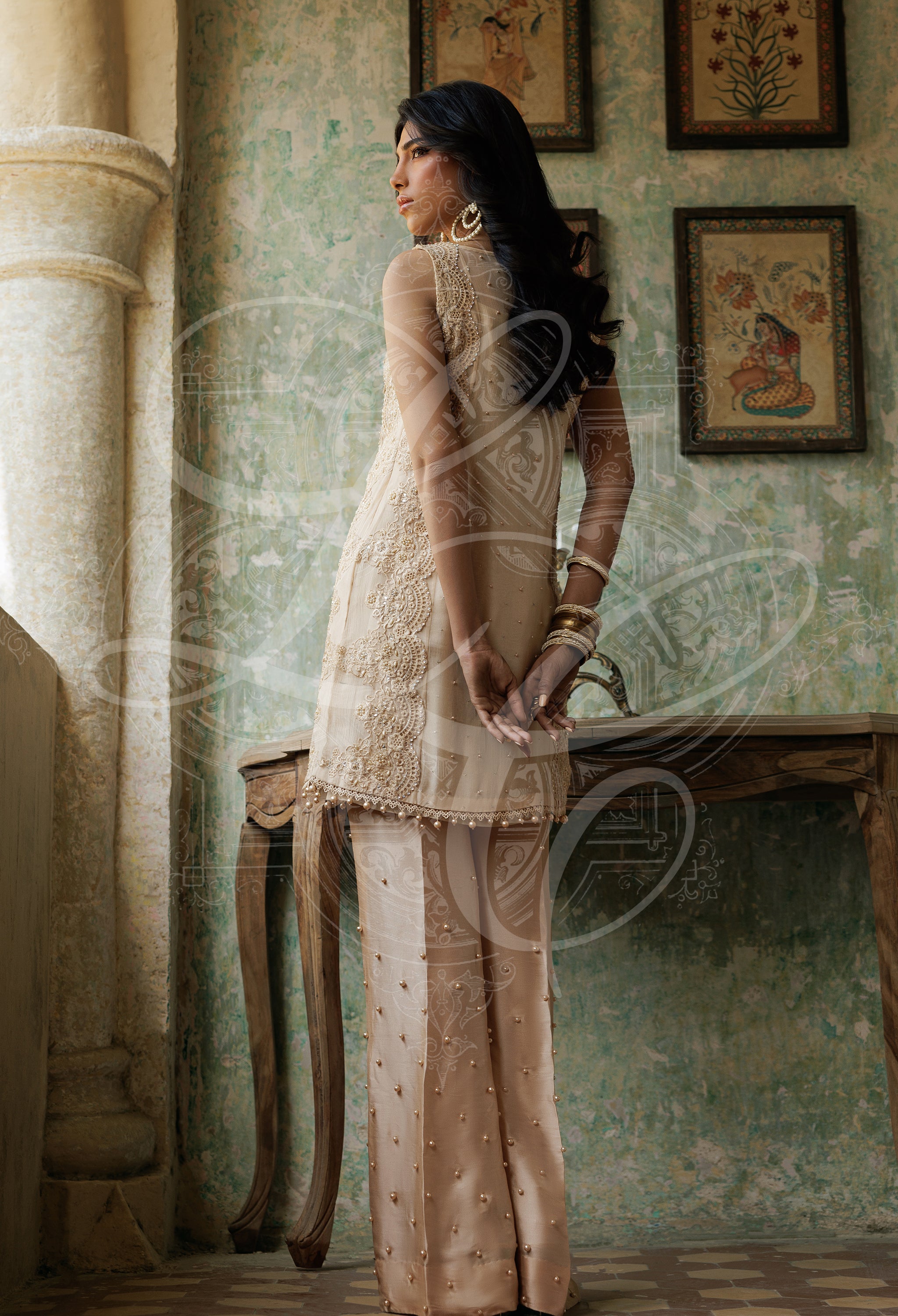 SAHAR - Cutwork short tunic with pearl Chan Pants