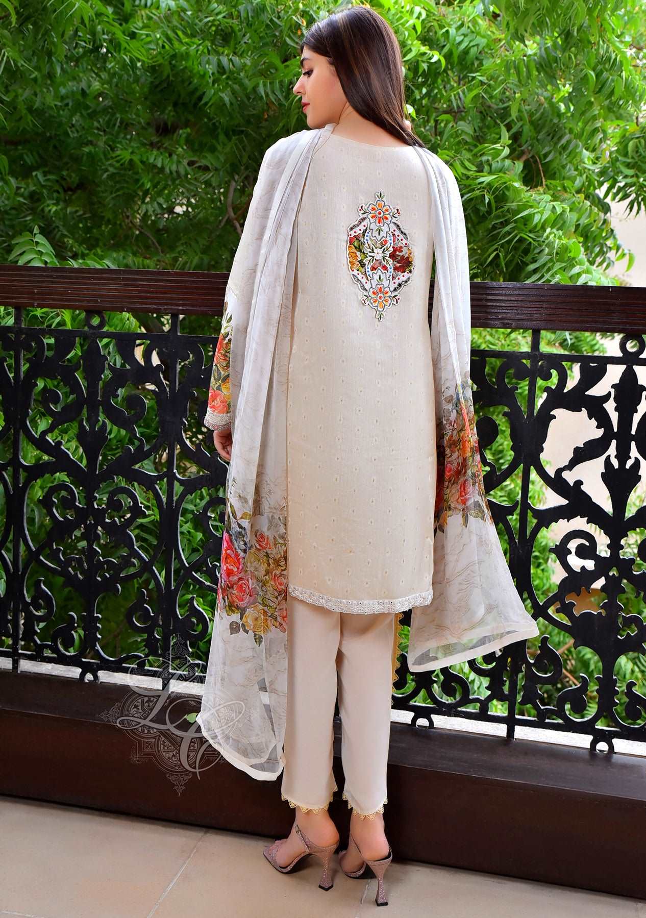 Off white gota shirt with a tulip shalwar and printed dupatta