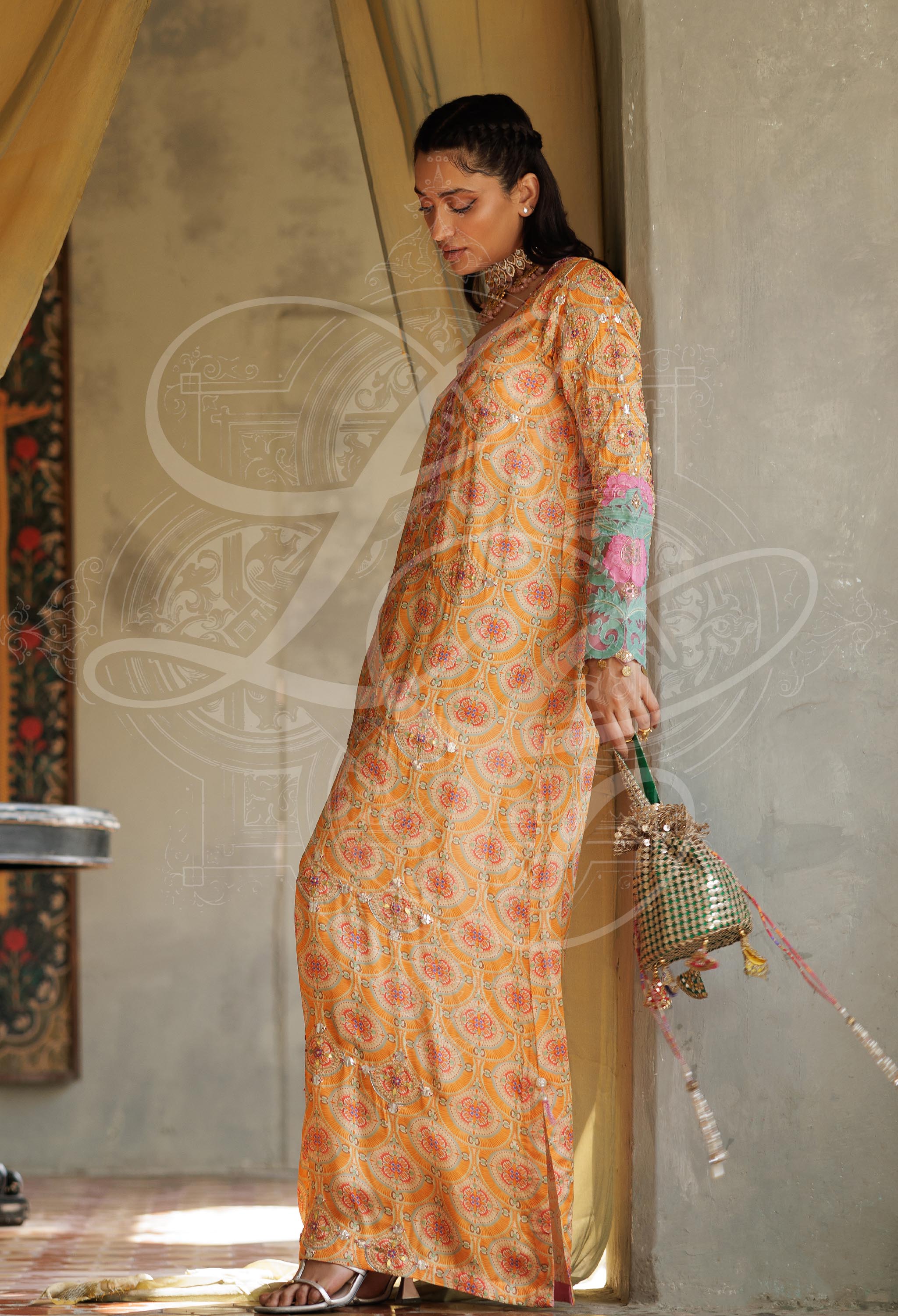 Tara - Gota work long shirt with Gold Kaamdaani batwa