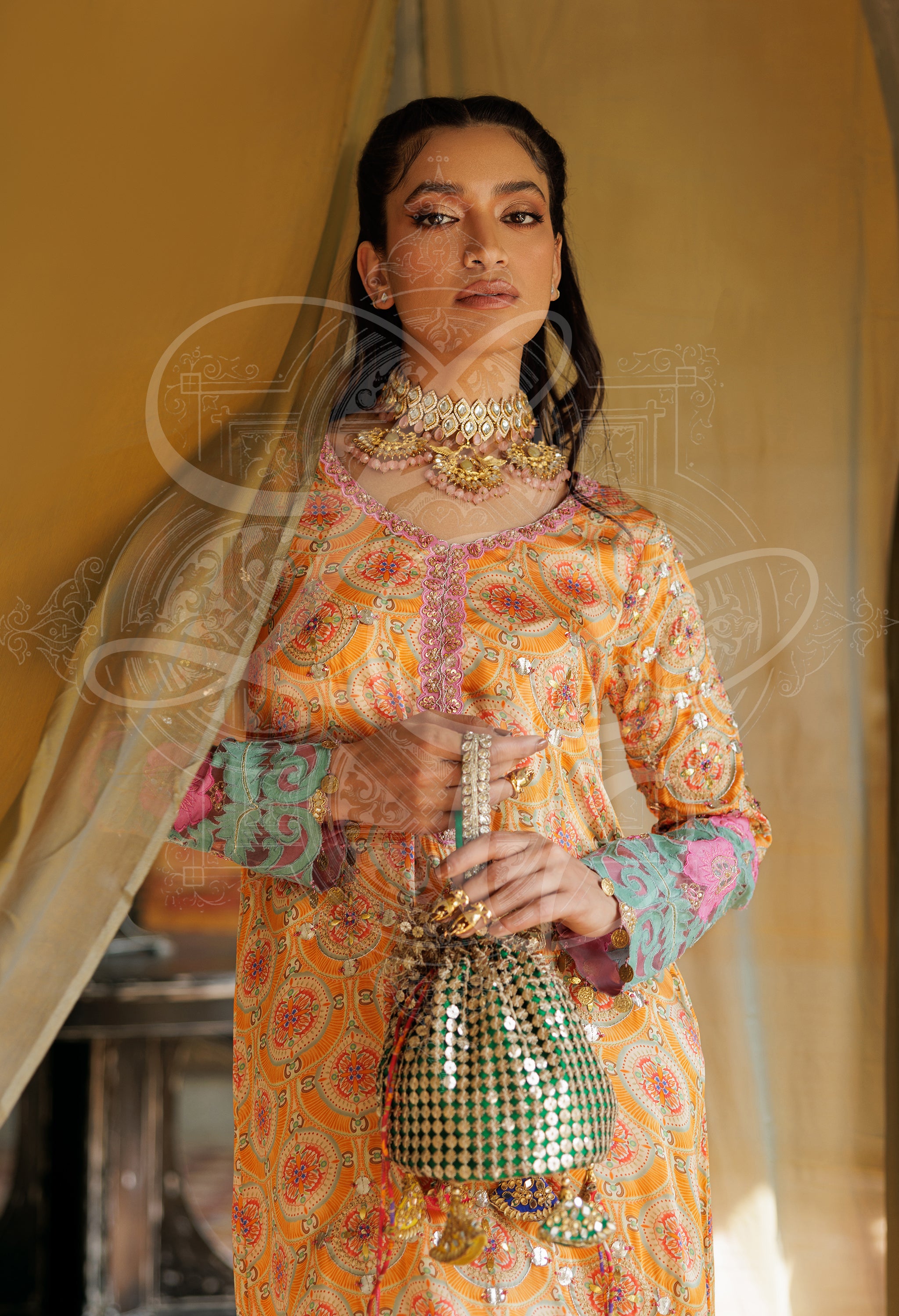 Tara - Gota work long shirt with Gold Kaamdaani batwa
