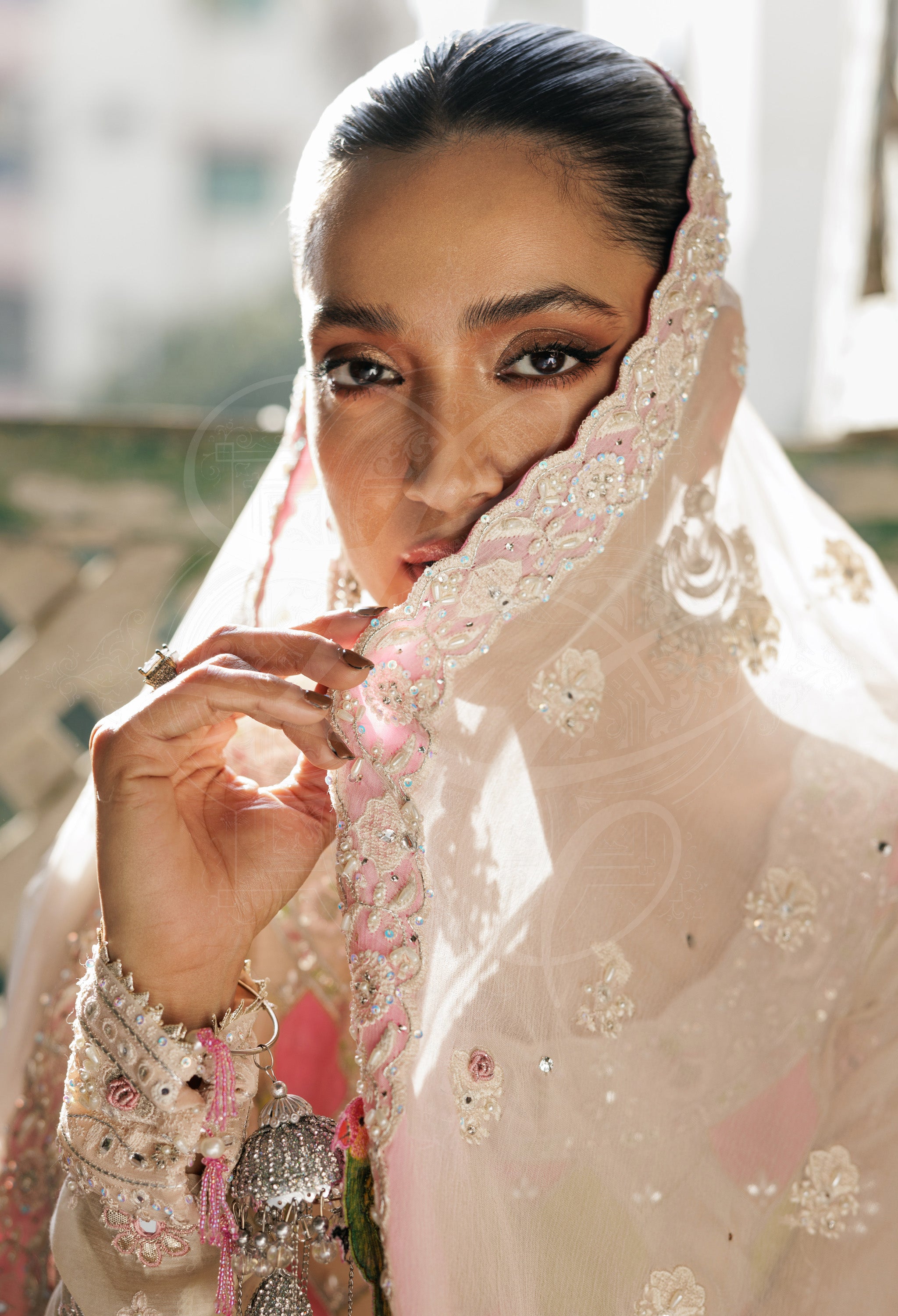 MAHIRAA Chikankari Peshwas Set - LC-PCP25-01