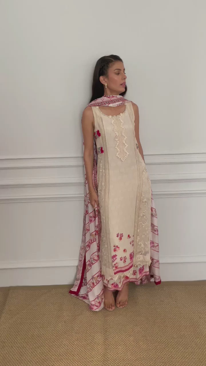 BEIGE PRINTED AND EMBROIDERED SET Video