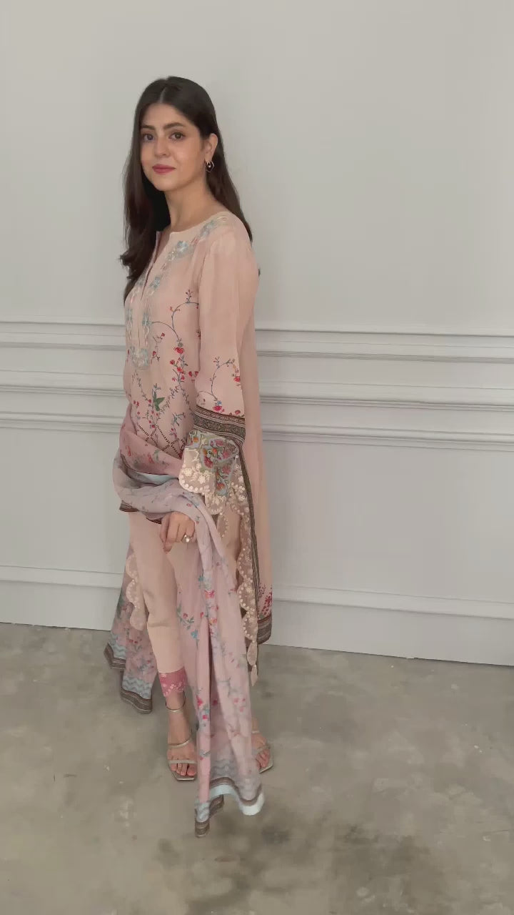 LIGHT PINK PRINTED SET Video
