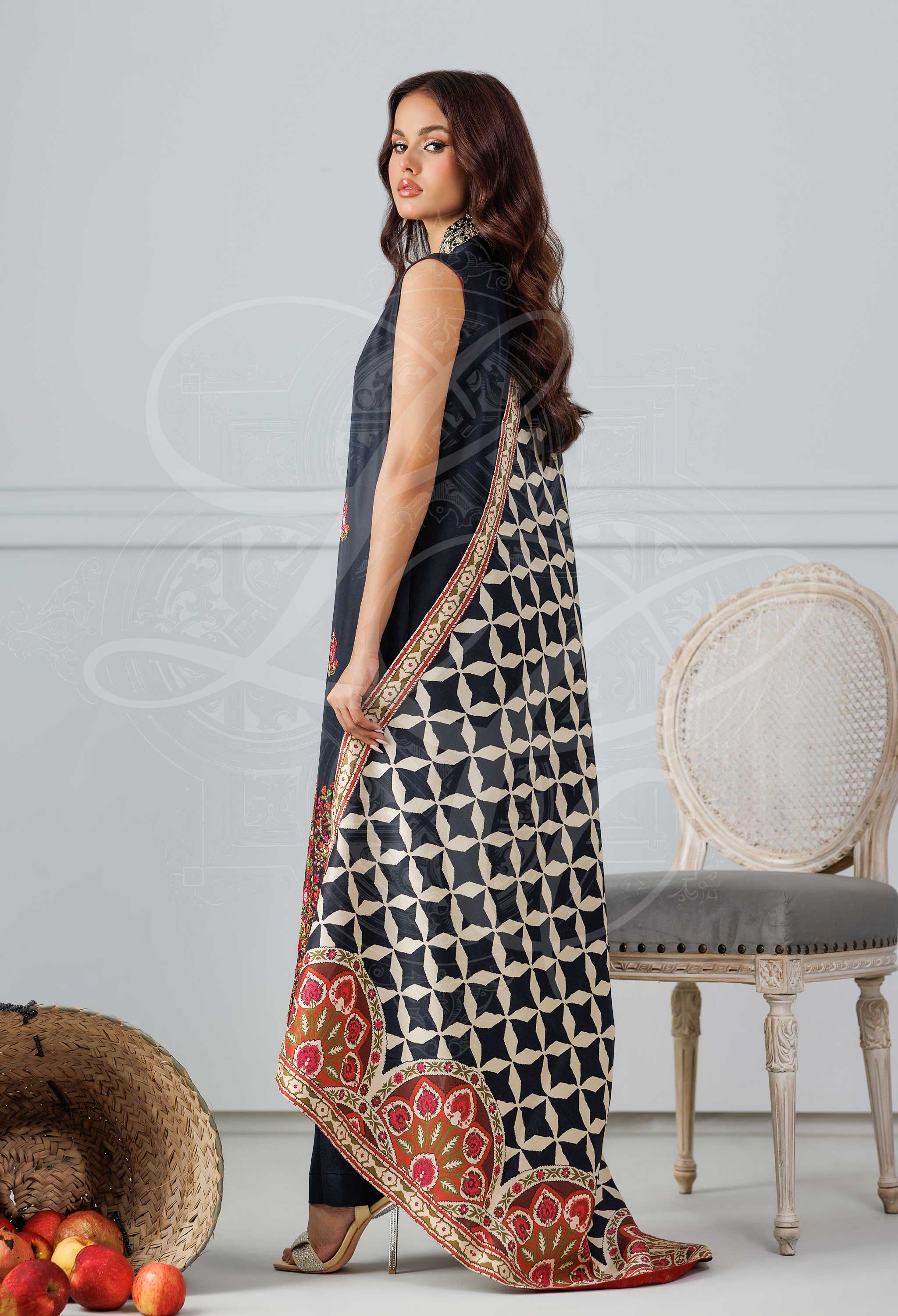 Black Ari Work Kameez With Pants