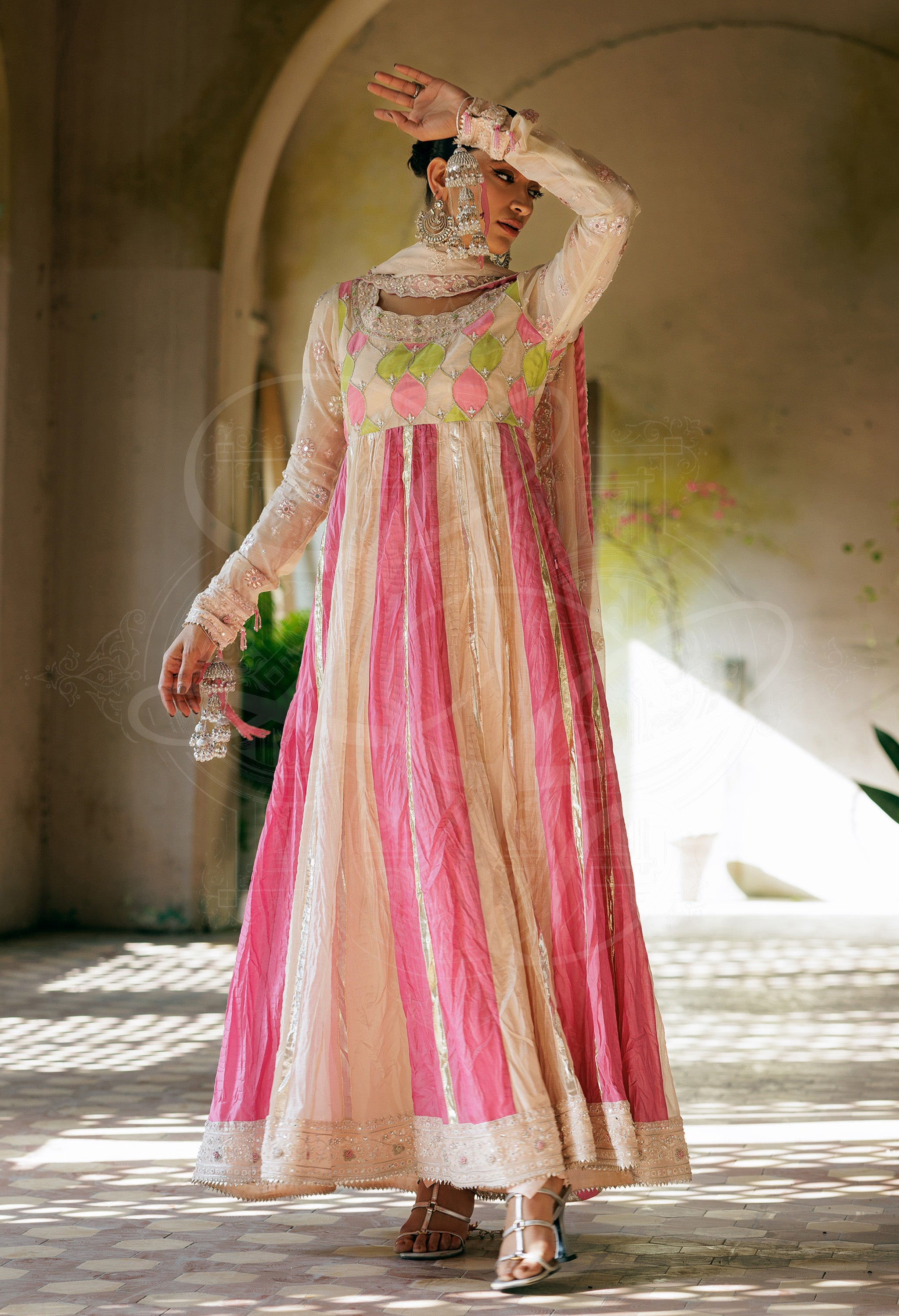 MAHIRAA Chikankari Peshwas Set - LC-PCP25-01