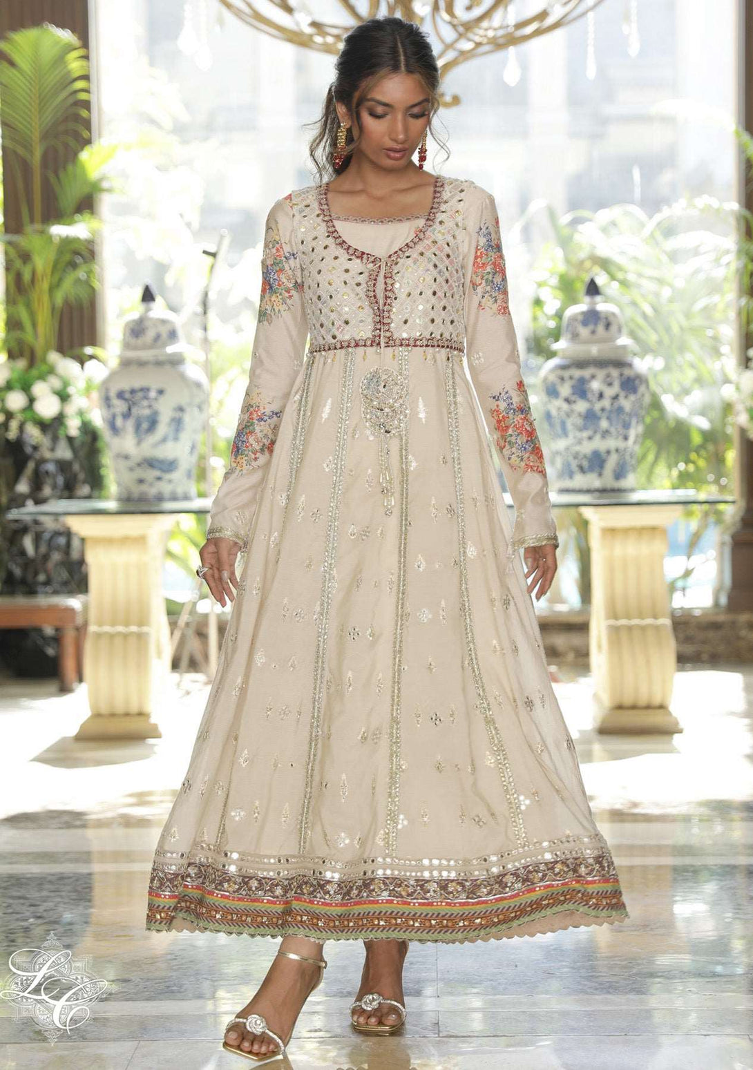 Kaamdani peshwas with churidar and dupatta